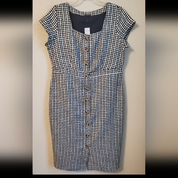 Ann Taylor Dresses & Skirts - NWT Ann Taylor Black and White Dress